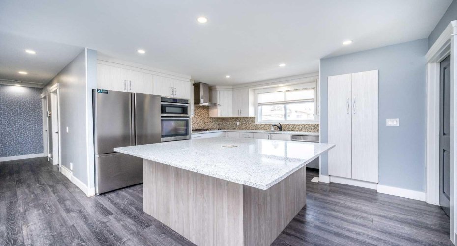 640 Rundleridge Drive, Calgary, Alberta T1Y2K9, 3 Bedrooms Bedrooms, ,3 BathroomsBathrooms,Residential,For Sale,Rundleridge,A2305752