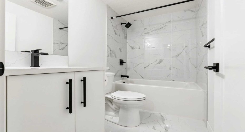 Another 4pc bathroom
