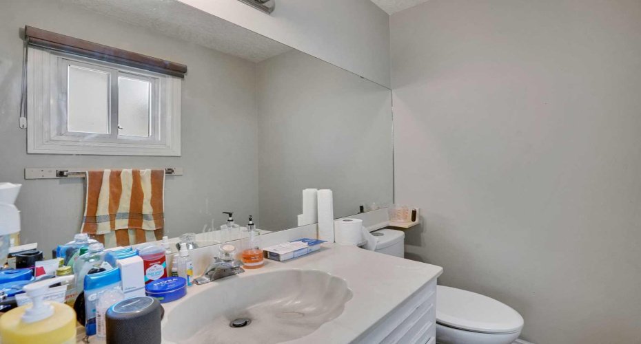 528 Whiteridge Way, Calgary, Alberta T1Y2Y4, 5 Bedrooms Bedrooms, ,3 BathroomsBathrooms,Residential,For Sale,Whiteridge,A2305806