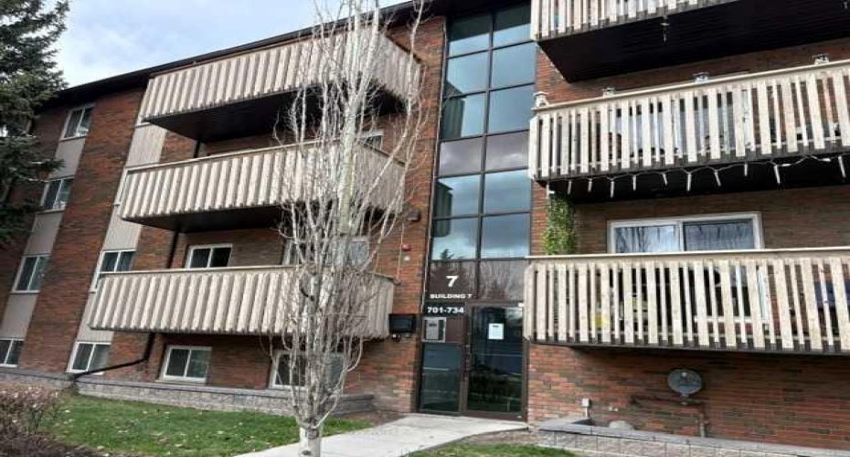 11620 Elbow Drive, Calgary, Alberta T2W 3L6, 2 Bedrooms Bedrooms, ,1 BathroomBathrooms,Residential,For Sale,Elbow,A2305834