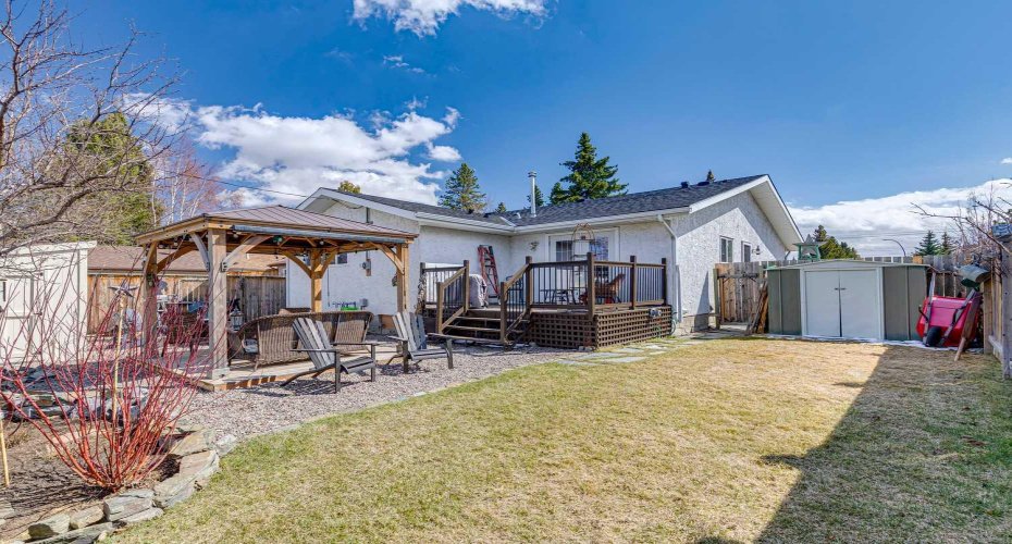104 Cedarpark Drive, Calgary, Alberta T2E 1J8, 4 Bedrooms Bedrooms, ,3 BathroomsBathrooms,Residential,For Sale,Cedarpark,A2305887