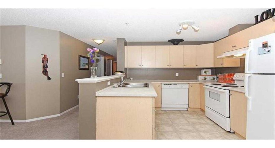 10 Prestwick Bay, Calgary, Alberta T2Z 0B5, 2 Bedrooms Bedrooms, ,1 BathroomBathrooms,Residential,For Sale,Prestwick,A2306120