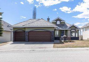 12 Arbour Estates Green, Calgary, Alberta T3G 4E2, 3 Bedrooms Bedrooms, ,2 BathroomsBathrooms,Residential,For Sale,Arbour Estates,A2306188