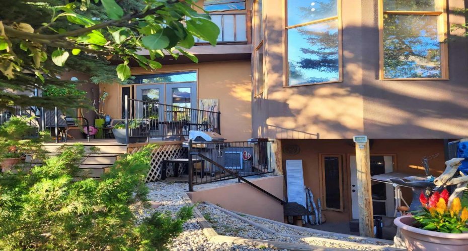 4643 29 Avenue, Calgary, Alberta T3B0J1, 4 Bedrooms Bedrooms, ,3 BathroomsBathrooms,Residential,For Sale,29,A2305946