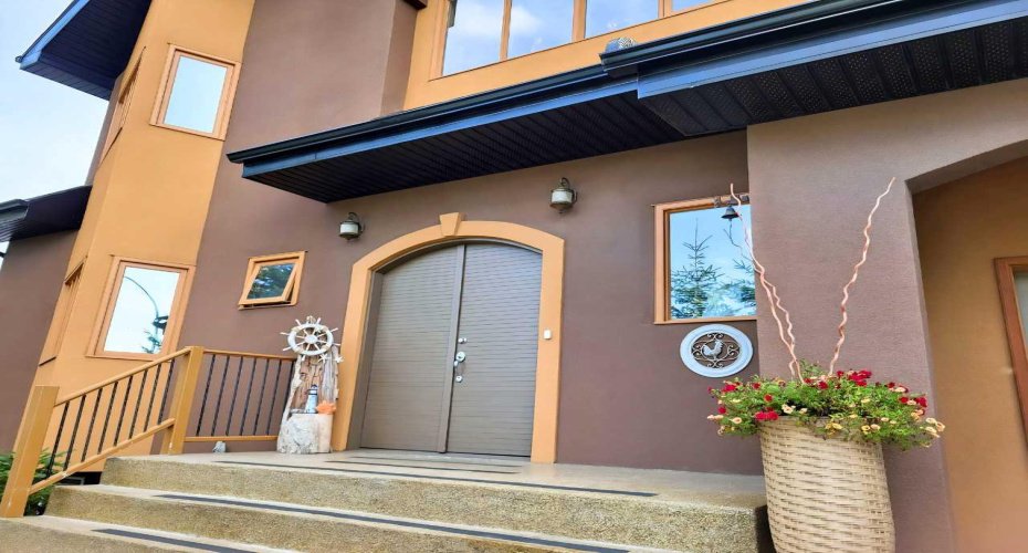 4643 29 Avenue, Calgary, Alberta T3B0J1, 4 Bedrooms Bedrooms, ,3 BathroomsBathrooms,Residential,For Sale,29,A2305946