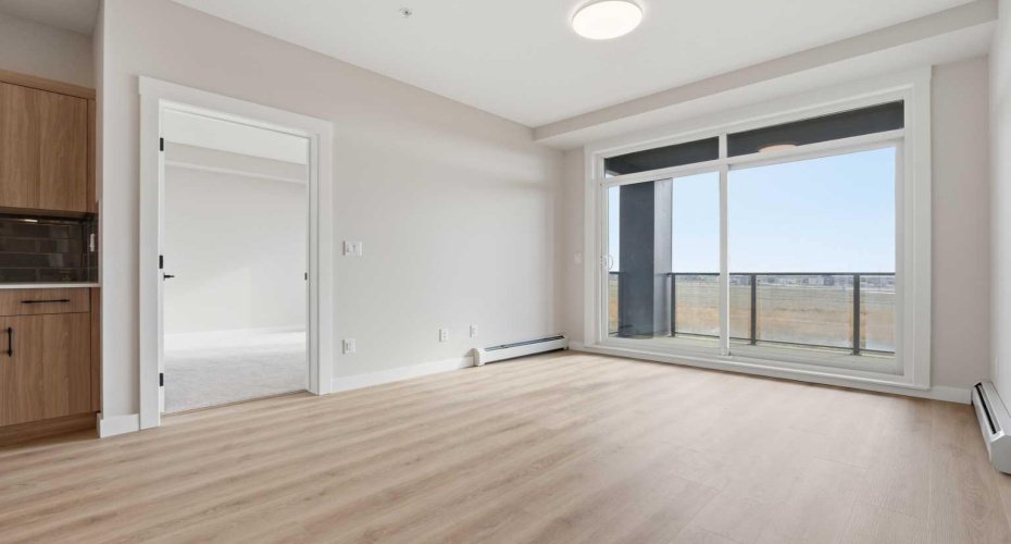 Living room shown without virtual staging.
