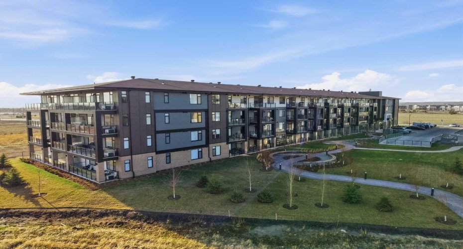 3700 Seton Avenue, Calgary, Alberta T3M 4J1, 2 Bedrooms Bedrooms, ,2 BathroomsBathrooms,Residential,For Sale,Seton,A2305966