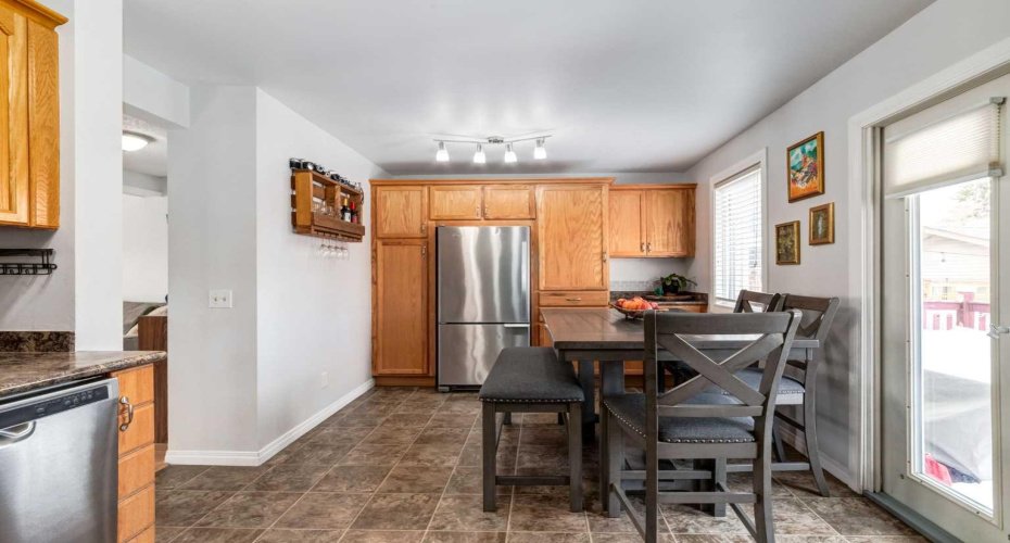 955 Erin Woods Drive, Calgary, Alberta T2B 2W4, 3 Bedrooms Bedrooms, ,1 BathroomBathrooms,Residential,For Sale,Erin Woods,A2305989