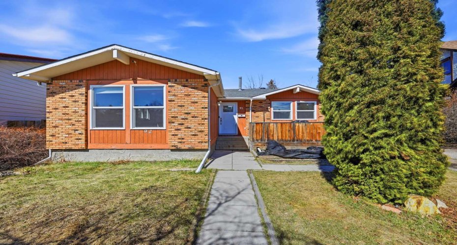 Strong Curb Appeal
