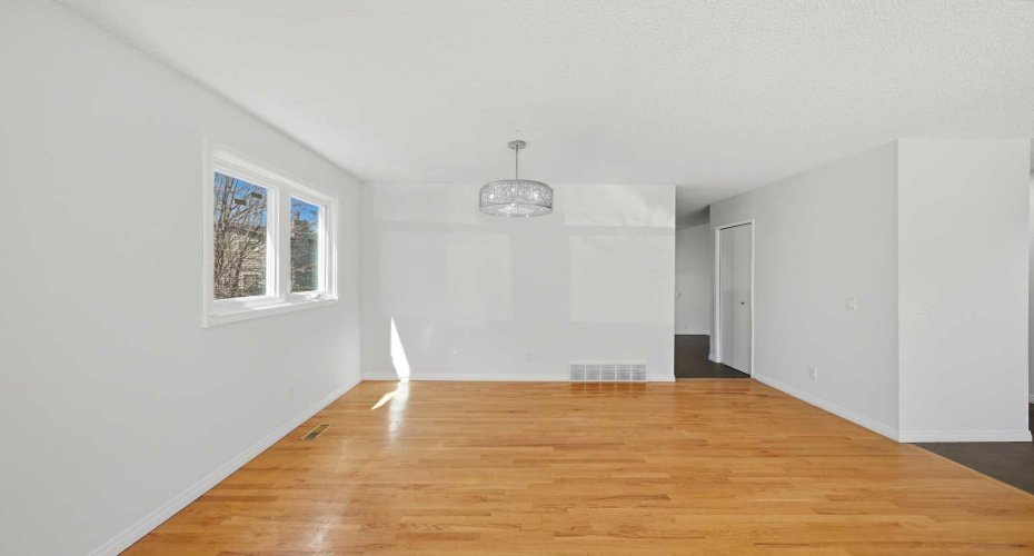 92 Whitlock Close, Calgary, Alberta T1Y 4X3, 4 Bedrooms Bedrooms, ,3 BathroomsBathrooms,Residential,For Sale,Whitlock,A2305994