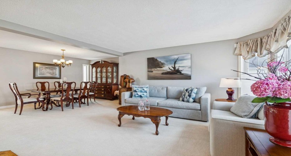 420 Rocky Ridge Bay, Calgary, Alberta T3G 4H8, 4 Bedrooms Bedrooms, ,4 BathroomsBathrooms,Residential,For Sale,Rocky Ridge,A2306006