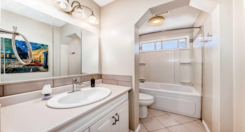 7139 18 Street, Calgary, Alberta T2C 1K2, 3 Bedrooms Bedrooms, ,2 BathroomsBathrooms,Residential,For Sale,18,A2306012