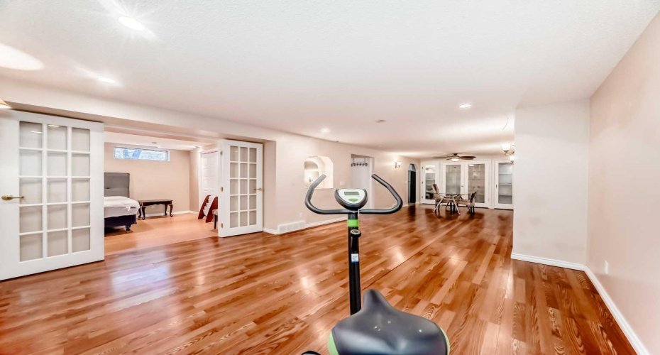 7139 18 Street, Calgary, Alberta T2C 1K2, 3 Bedrooms Bedrooms, ,2 BathroomsBathrooms,Residential,For Sale,18,A2306012