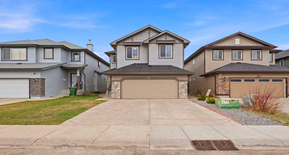 61 Saddleland Drive, Calgary, Alberta T3J 5J3, 4 Bedrooms Bedrooms, ,4 BathroomsBathrooms,Residential,For Sale,Saddleland,A2306031