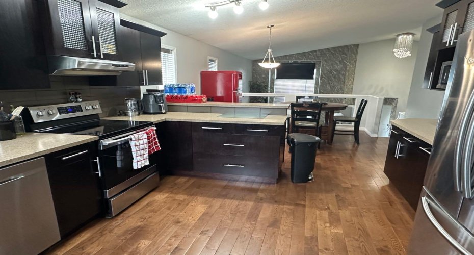 12201 103B Street, Grande Prairie, Alberta T8V 2L5, 5 Bedrooms Bedrooms, ,3 BathroomsBathrooms,Residential,For Sale,103B,A2304893