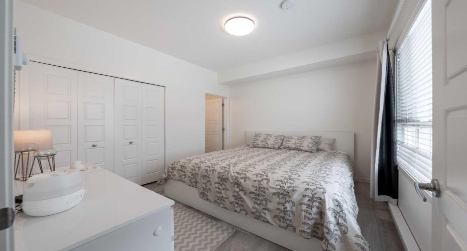 19489 Main Street, Calgary, Alberta T3M 3J3, 2 Bedrooms Bedrooms, ,2 BathroomsBathrooms,Residential,For Sale,Main,A2305034