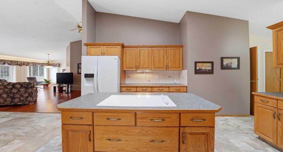 5401 Shannon Drive, Olds, Alberta T4H 1C2, 5 Bedrooms Bedrooms, ,2 BathroomsBathrooms,Residential,For Sale,Shannon,A2305187