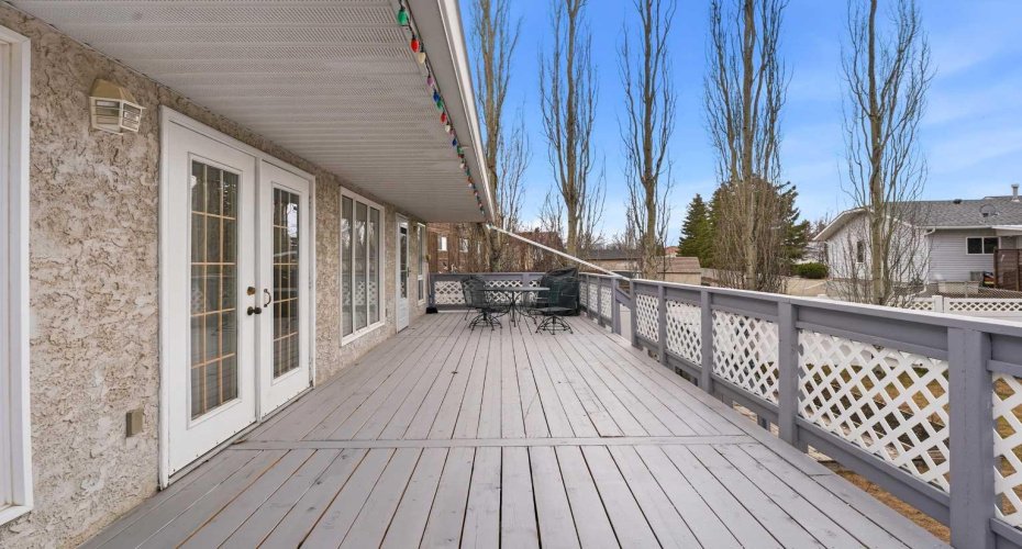5401 Shannon Drive, Olds, Alberta T4H 1C2, 5 Bedrooms Bedrooms, ,2 BathroomsBathrooms,Residential,For Sale,Shannon,A2305187