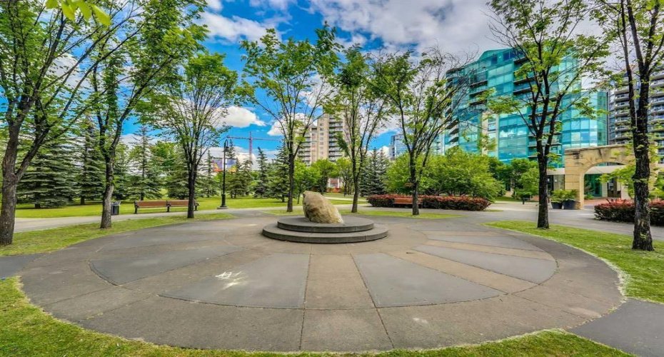 108 2 Street, Calgary, Alberta T2P 4V9, 1 Bedroom Bedrooms, ,1 BathroomBathrooms,Residential,For Sale,2,A2305194