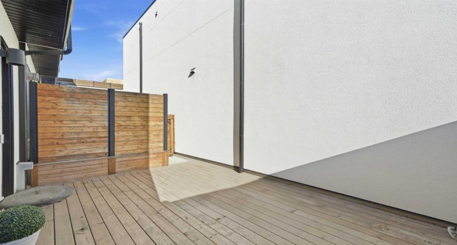 1502 37 Avenue, Calgary, Alberta T2T 3W2, 3 Bedrooms Bedrooms, ,4 BathroomsBathrooms,Residential,For Sale,37,A2305215