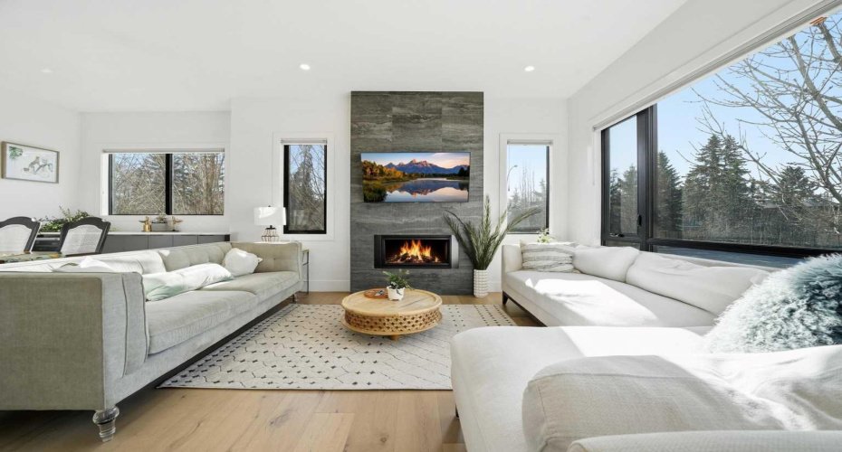1502 37 Avenue, Calgary, Alberta T2T 3W2, 3 Bedrooms Bedrooms, ,4 BathroomsBathrooms,Residential,For Sale,37,A2305215