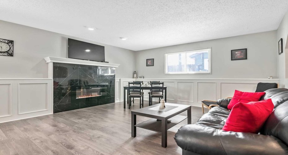 294 Shawnessy Drive, Calgary, Alberta T2Y 1M5, 4 Bedrooms Bedrooms, ,3 BathroomsBathrooms,Residential,For Sale,Shawnessy,A2305251