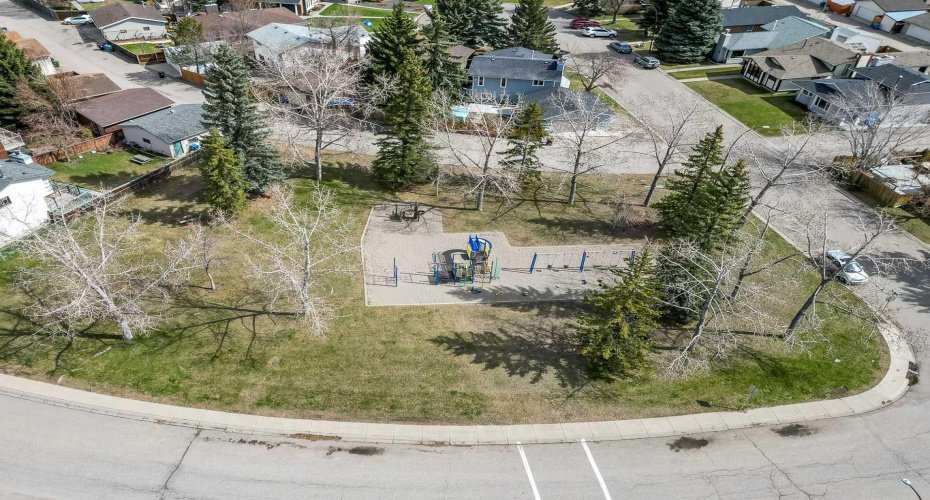 294 Shawnessy Drive, Calgary, Alberta T2Y 1M5, 4 Bedrooms Bedrooms, ,3 BathroomsBathrooms,Residential,For Sale,Shawnessy,A2305251