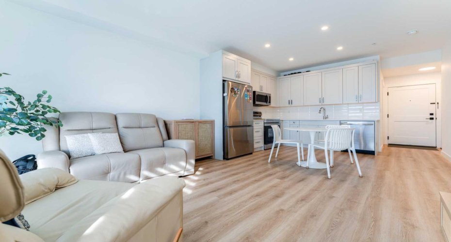 60 Sage Hill Walk, Calgary, Alberta T3R 2H5, 2 Bedrooms Bedrooms, ,1 BathroomBathrooms,Residential,For Sale,Sage Hill,A2305261