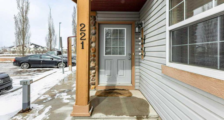 31 Jamieson, Red Deer, Alberta T4P 0H7, 2 Bedrooms Bedrooms, ,1 BathroomBathrooms,Residential,For Sale,Jamieson,A2305289