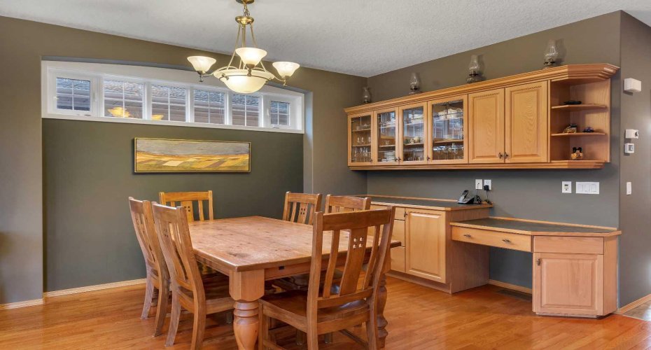 15 Rosery Drive, Calgary, Alberta T2K 1L4, 4 Bedrooms Bedrooms, ,5 BathroomsBathrooms,Residential,For Sale,Rosery,A2305362