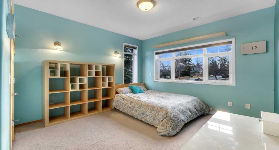 15 Rosery Drive, Calgary, Alberta T2K 1L4, 4 Bedrooms Bedrooms, ,5 BathroomsBathrooms,Residential,For Sale,Rosery,A2305362