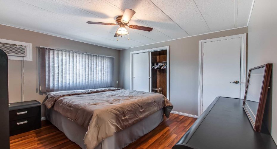 4000 13 Avenue, Medicine Hat, Alberta T1B 1J3, 3 Bedrooms Bedrooms, ,1 BathroomBathrooms,Mobile,For Sale,13,A2305394