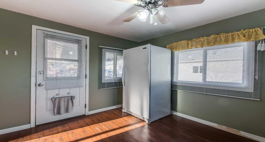 4000 13 Avenue, Medicine Hat, Alberta T1B 1J3, 3 Bedrooms Bedrooms, ,1 BathroomBathrooms,Mobile,For Sale,13,A2305394