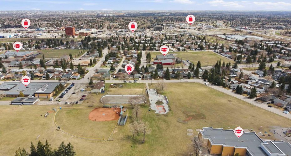 6 Sackville Drive, Calgary, Alberta T2W 0W1, 5 Bedrooms Bedrooms, ,3 BathroomsBathrooms,Residential,For Sale,Sackville,A2305401