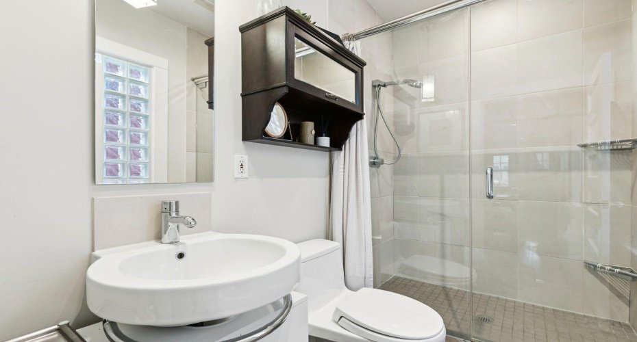 Main Floor Bathroom
