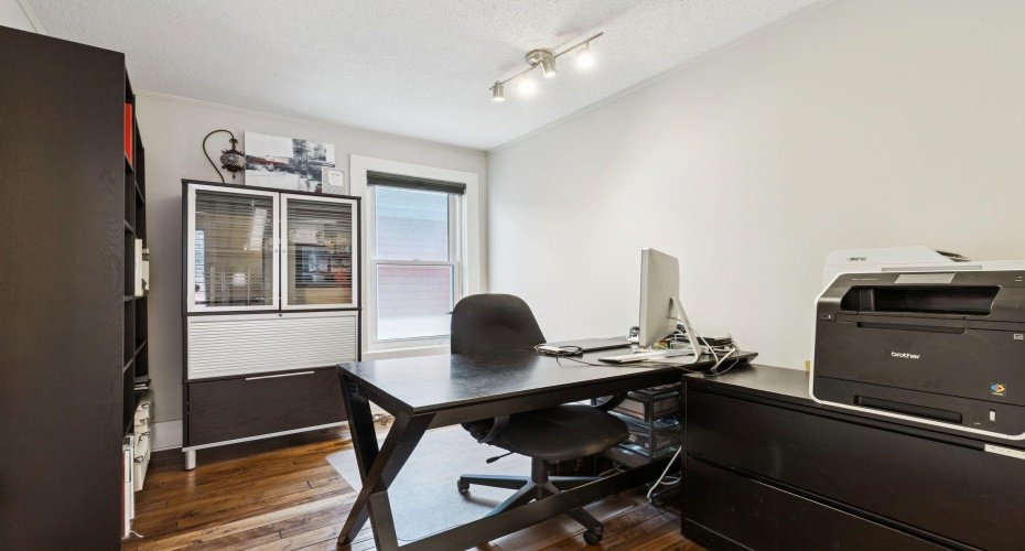 612 23 Avenue, Calgary, Alberta T2S0J7, 3 Bedrooms Bedrooms, ,3 BathroomsBathrooms,Residential,For Sale,23,A2305418