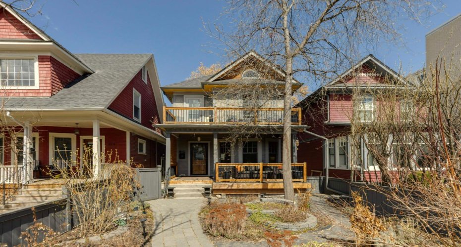 612 23 Avenue, Calgary, Alberta T2S0J7, 3 Bedrooms Bedrooms, ,3 BathroomsBathrooms,Residential,For Sale,23,A2305418