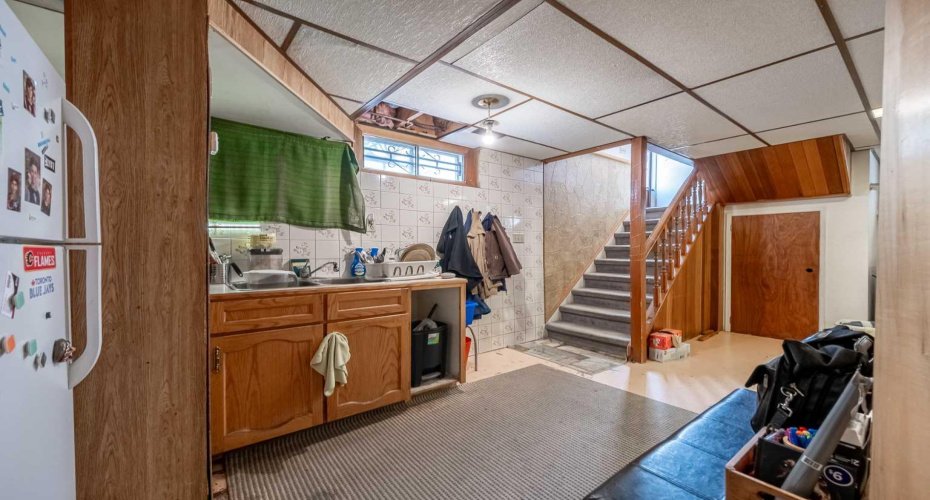 116 Dovercrest Way, Calgary, Alberta T2B 2L9, 3 Bedrooms Bedrooms, ,2 BathroomsBathrooms,Residential,For Sale,Dovercrest,A2305455