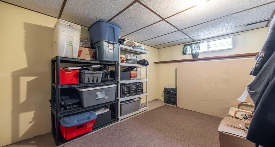 116 Dovercrest Way, Calgary, Alberta T2B 2L9, 3 Bedrooms Bedrooms, ,2 BathroomsBathrooms,Residential,For Sale,Dovercrest,A2305455