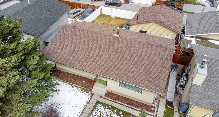 116 Dovercrest Way, Calgary, Alberta T2B 2L9, 3 Bedrooms Bedrooms, ,2 BathroomsBathrooms,Residential,For Sale,Dovercrest,A2305455