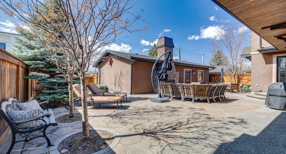 4315 17 Street, Calgary, Alberta T2T 4P9, 3 Bedrooms Bedrooms, ,4 BathroomsBathrooms,Residential,For Sale,17,A2305571