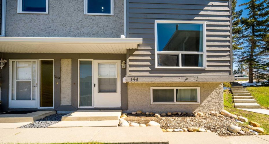 6915 Ranchview Drive, Calgary, Alberta T3G 1R8, 3 Bedrooms Bedrooms, ,2 BathroomsBathrooms,Residential,For Sale,Ranchview,A2305642