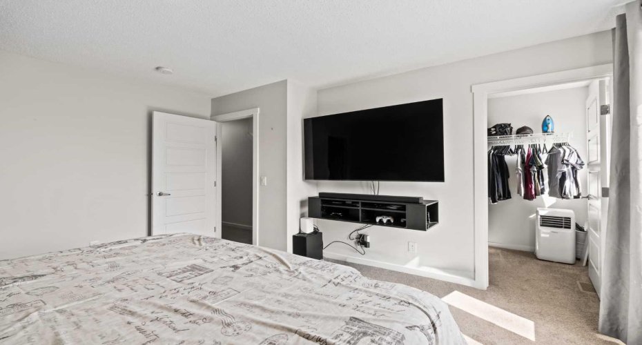 463 Cranbrook Square, Calgary, Alberta T3M3E3, 3 Bedrooms Bedrooms, ,3 BathroomsBathrooms,Residential,For Sale,Cranbrook,A2303941