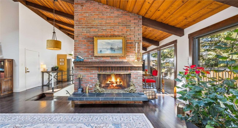 620 Lansdowne Avenue, Calgary, Alberta T2S0Z9, 4 Bedrooms Bedrooms, ,3 BathroomsBathrooms,Residential,For Sale,Lansdowne,A2304440
