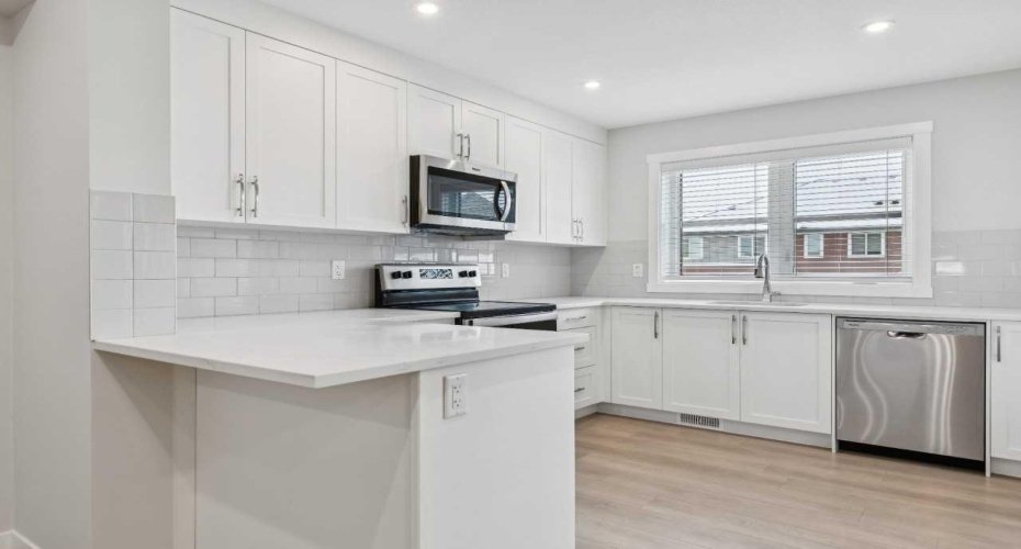 135 Mahogany Parade, Calgary, Alberta T3M 4K2, 2 Bedrooms Bedrooms, ,3 BathroomsBathrooms,Residential,For Sale,Mahogany,A2306607