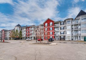 1 Crystal Green Lane, Okotoks, Alberta T1S 0C5, 2 Bedrooms Bedrooms, ,2 BathroomsBathrooms,Residential,For Sale,Crystal Green,A2304678
