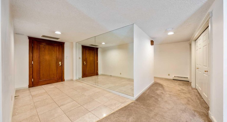 728 13 Avenue, Calgary, Alberta T2R0K9, 2 Bedrooms Bedrooms, ,2 BathroomsBathrooms,Residential,For Sale,13,A2305366