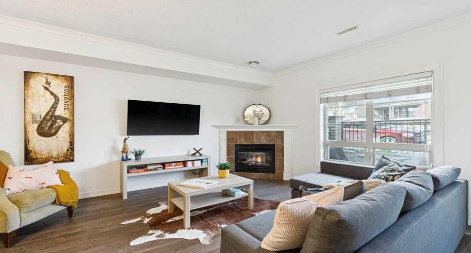 1729 34 Avenue, Calgary, Alberta T2T 2B7, 3 Bedrooms Bedrooms, ,3 BathroomsBathrooms,Residential,For Sale,34,A2306679