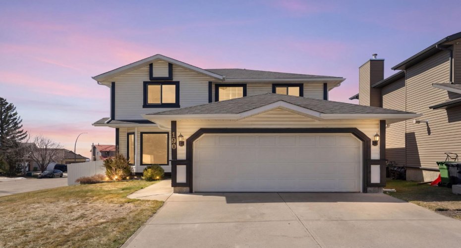 190 Hawkville Close, Calgary, Alberta T3G 3N6, 4 Bedrooms Bedrooms, ,3 BathroomsBathrooms,Residential,For Sale,Hawkville,A2306691