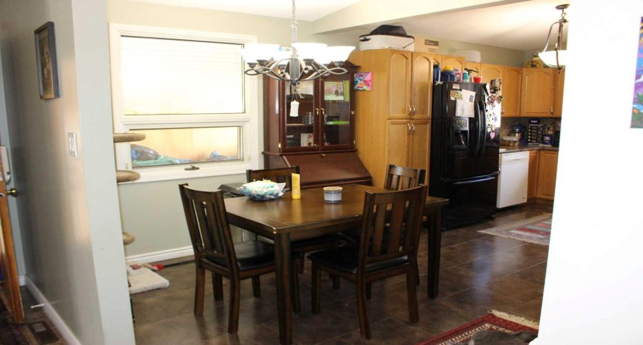 2811 13 Avenue, Lethbridge, Alberta T1K 0S9, 5 Bedrooms Bedrooms, ,2 BathroomsBathrooms,Residential,For Sale,13,A2305517
